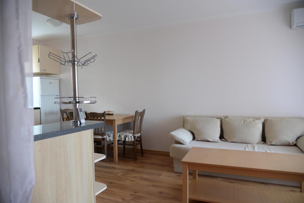 Family Lux Apartment Sveti Vlas Exterior photo